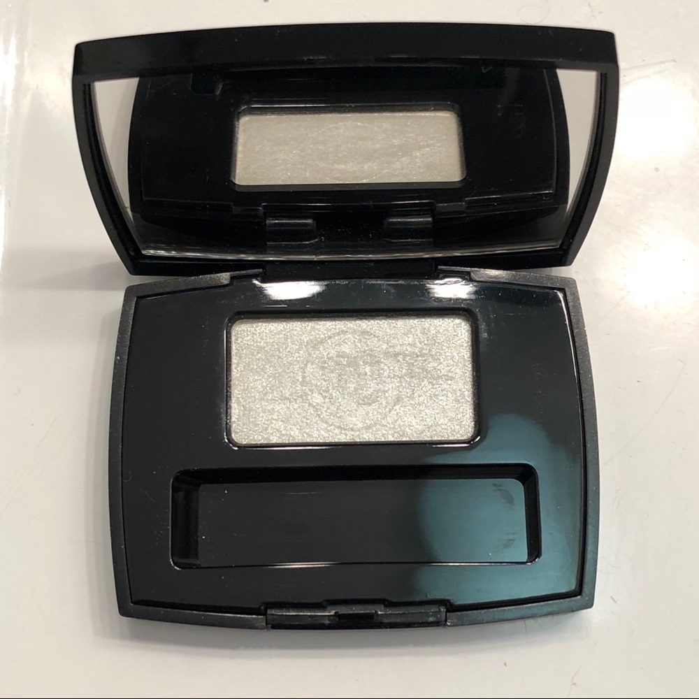 Chanel Ombré Essentielle Soft Touch Palatine